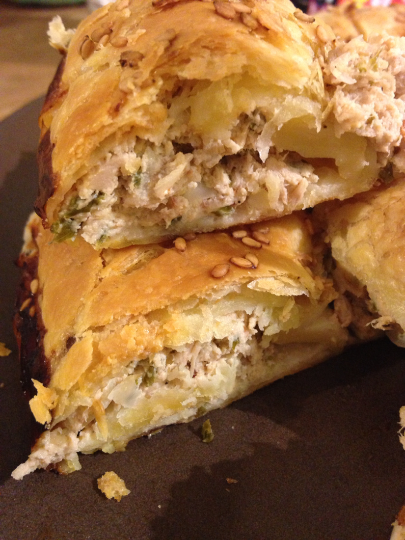 Snail rolls with tuna