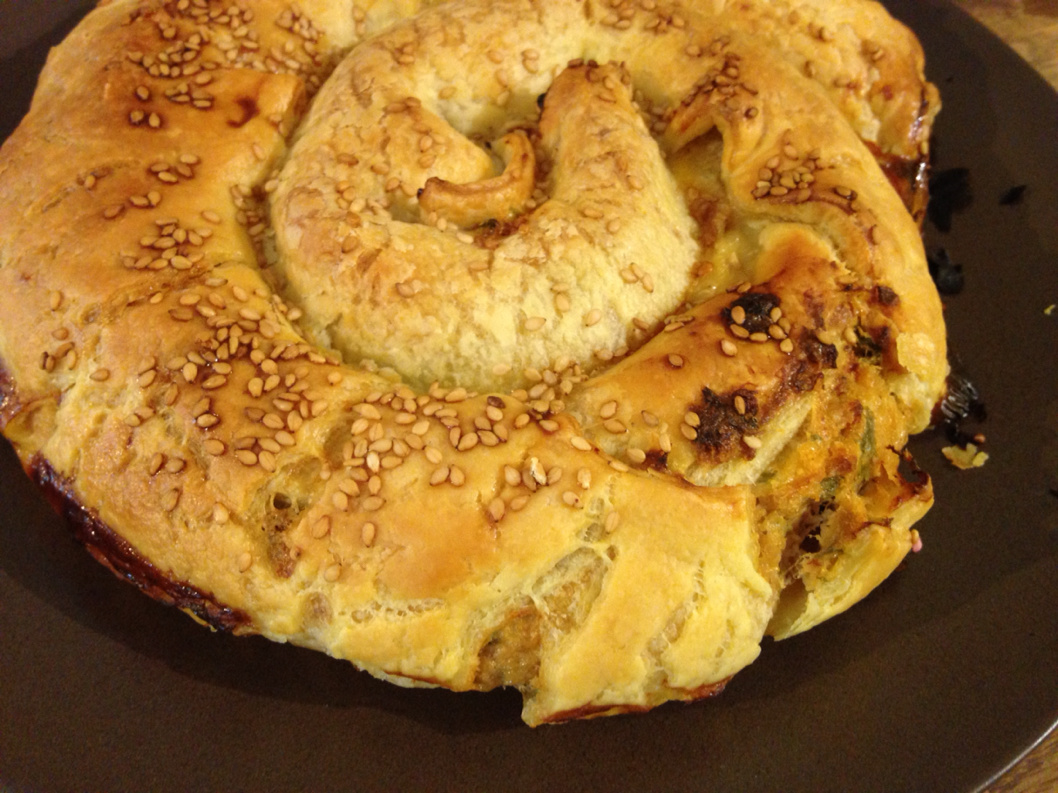 Snail rolls with tuna